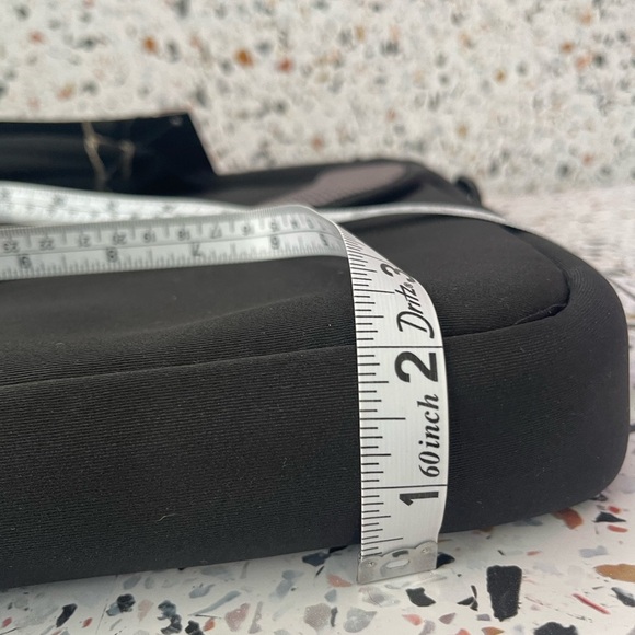 Targus Black and Gray Laptop Bag with Front Flap Closure - Picture 13 of 16